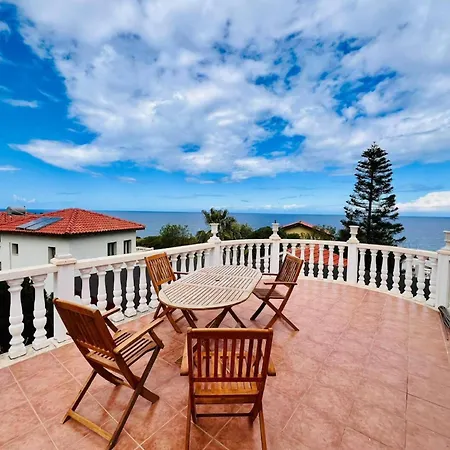 Rosa By Holidaykeys Villa