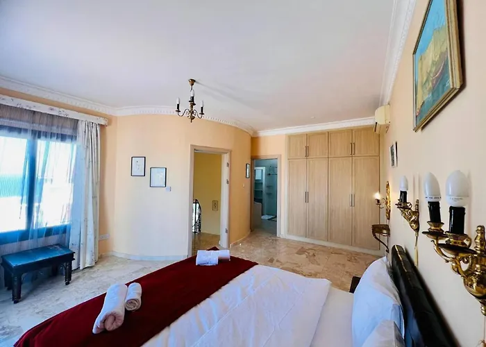 Rosa By Holidaykeys *