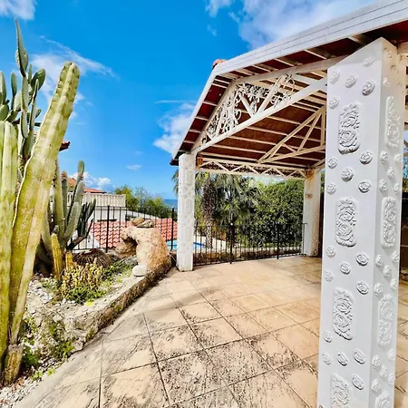 Rosa By Holidaykeys וילה *